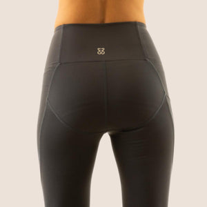 Charcoal grey Flow 2 Freedom Exhale full length period proof legging back view